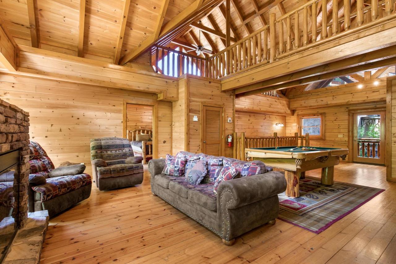 פיג'ן פורג' Mountain Cinema Lodge מראה חיצוני תמונה