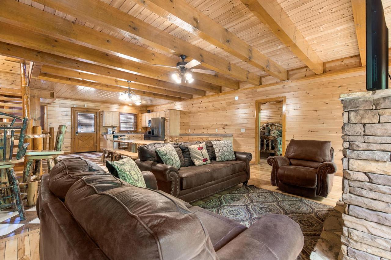 פיג'ן פורג' Mountain Cinema Lodge מראה חיצוני תמונה